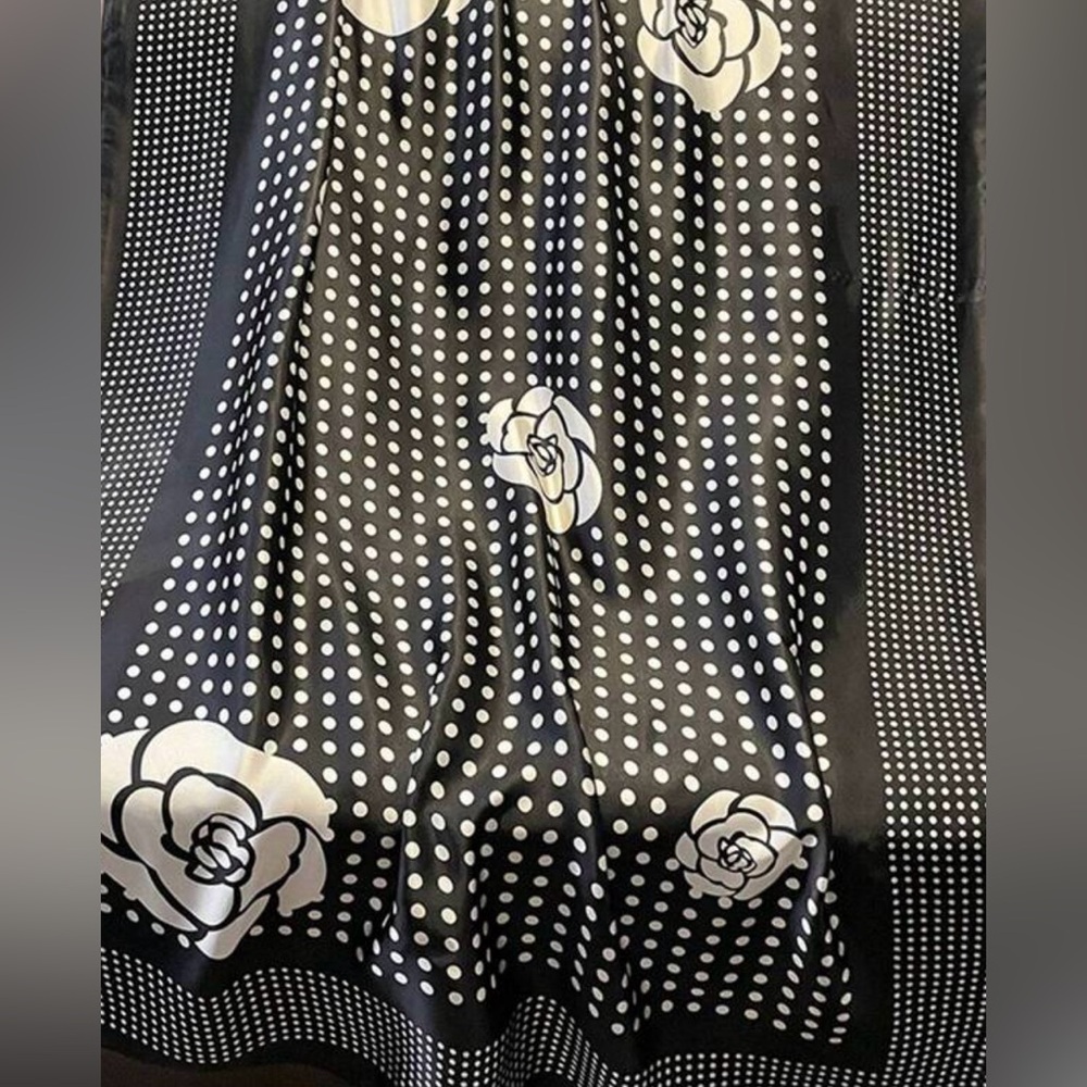 Black Camellia Flower Luxurious Silk Scarf